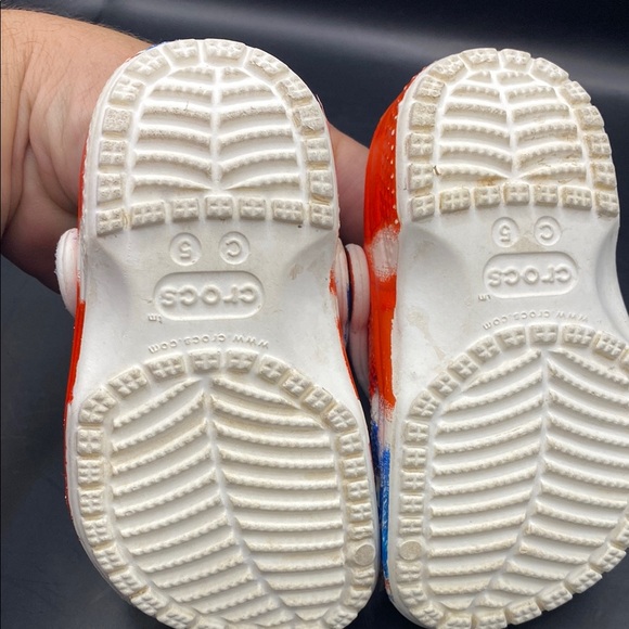 Kids Colorful Crocks Size 5 - Picture 9 of 9